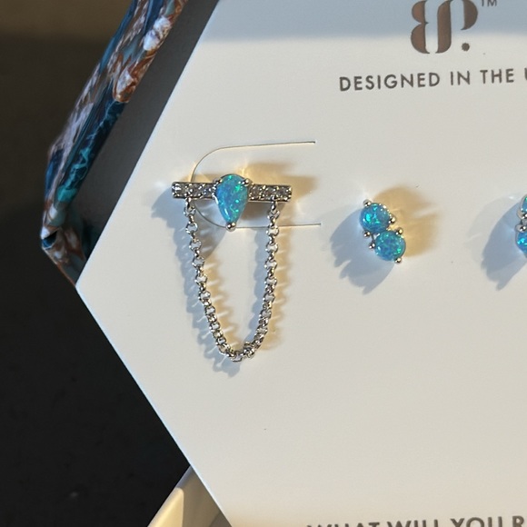 BP Bomb Party March Earrings - Set of 2 - Picture 2 of 4